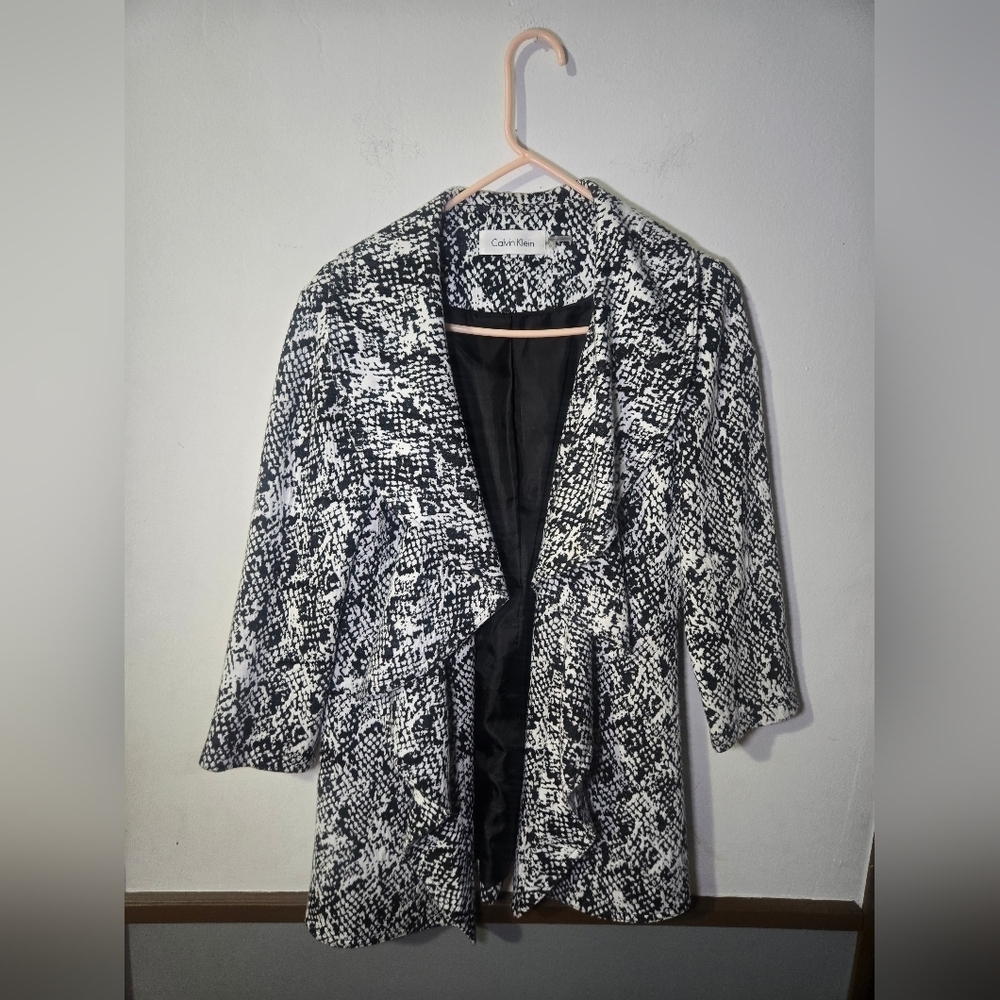 Calvin Klein Cascading Collar 3/4 Sleeves Open Blazer Women's Size 6